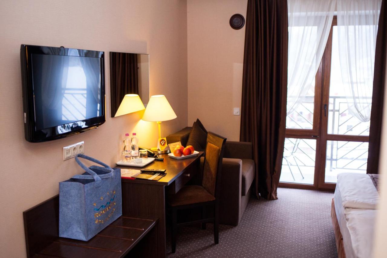 Romantik Spa Hotel Yaremche Eksteriør billede