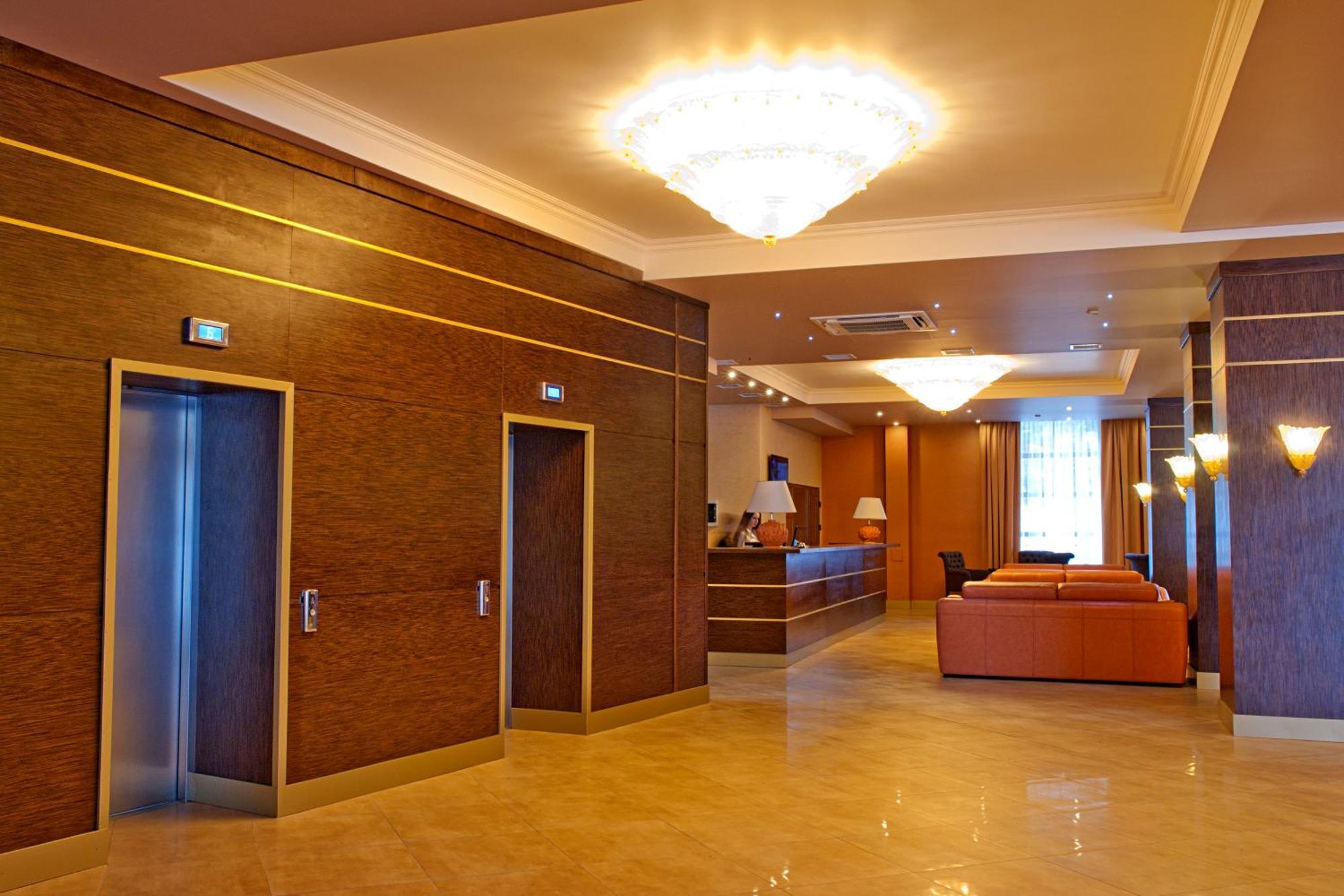 Romantik Spa Hotel Yaremche Eksteriør billede